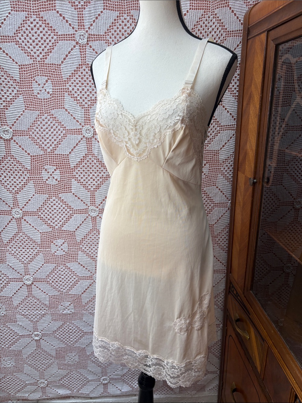 Vintage Ivory Lace Slip Dress Sz sm - Picture 9 of 9